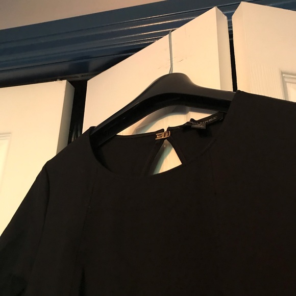 Black little dress with pockets - Picture 3 of 10